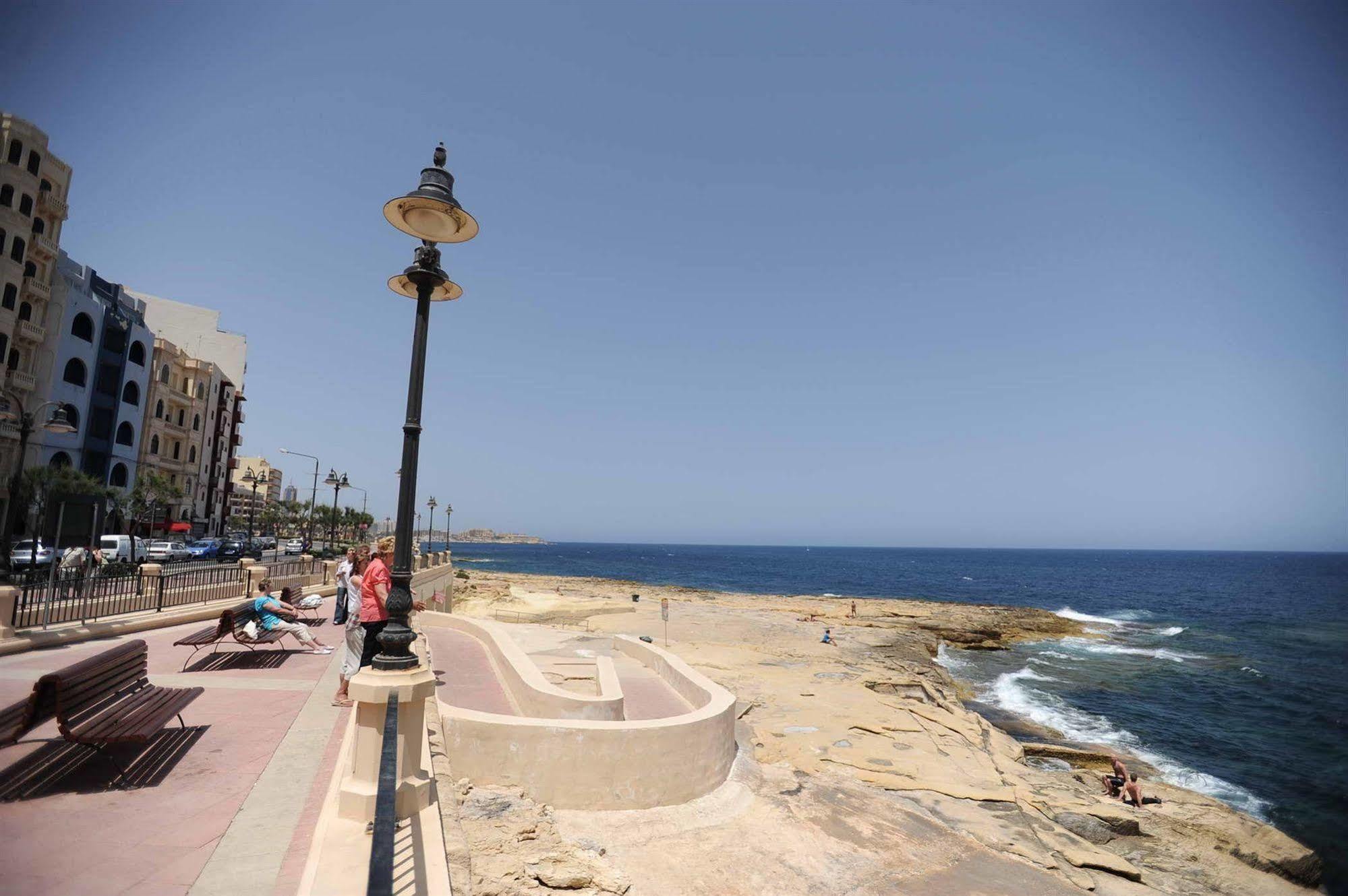 Astra Hotel Sliema Eksteriør billede